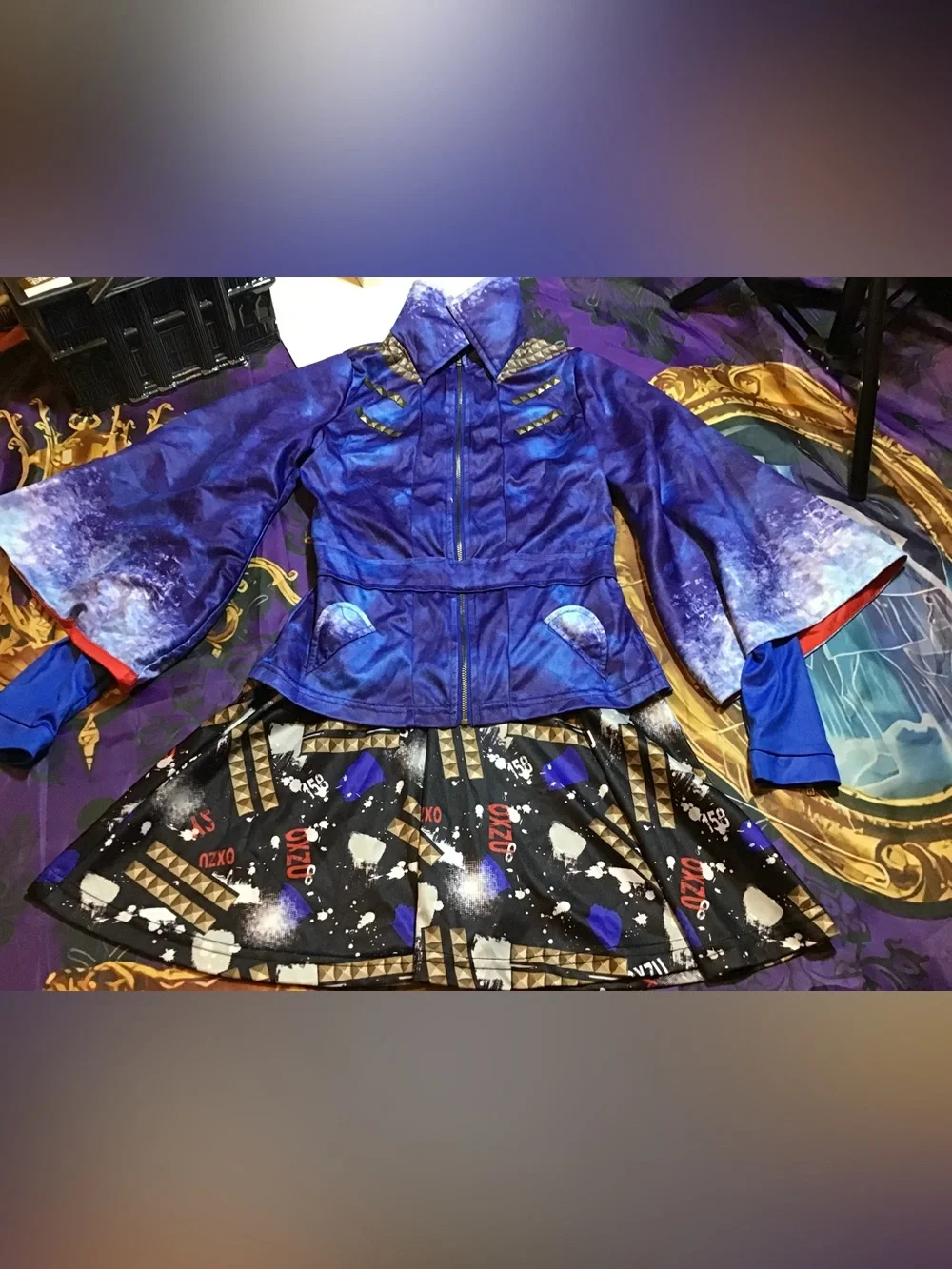Disney descendants Evie costume child size medium 8/10